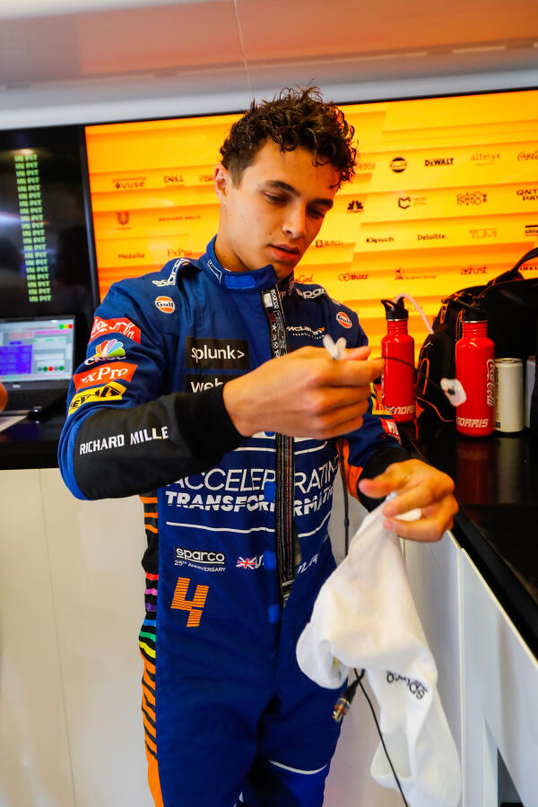 2021UnitedStatesGrandPrixFridayGP2117_162358_2ST1917