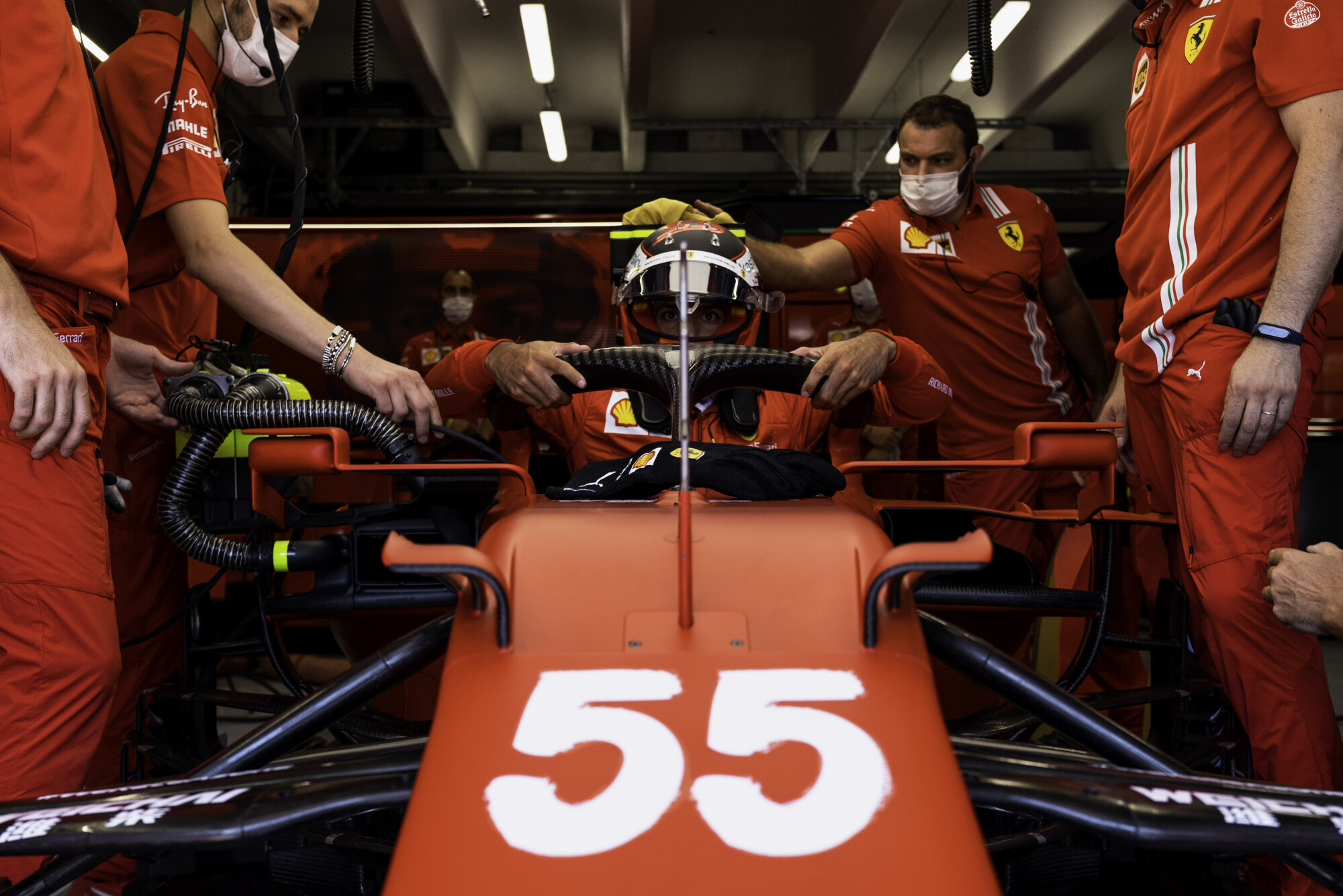 210030-hungarian-gp-2021-friday1