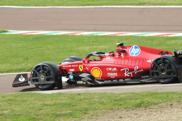 arthur-leclerc-spatschermen-fia-test 2
