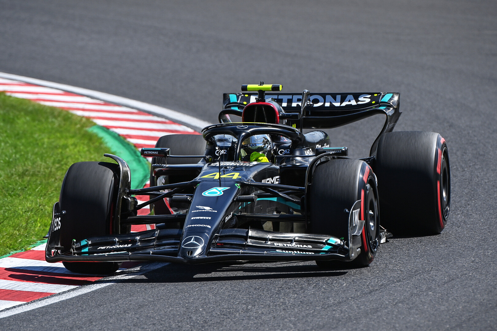 lewis hamilton zaterdag japan 2023