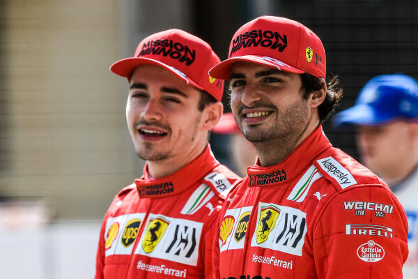 Ferrari / Charles Leclerc / Carlos Sainz / 2021