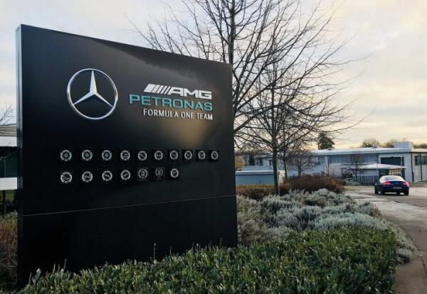 Mercedes-Artikel