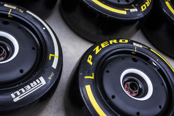 banden hard medium pirelli