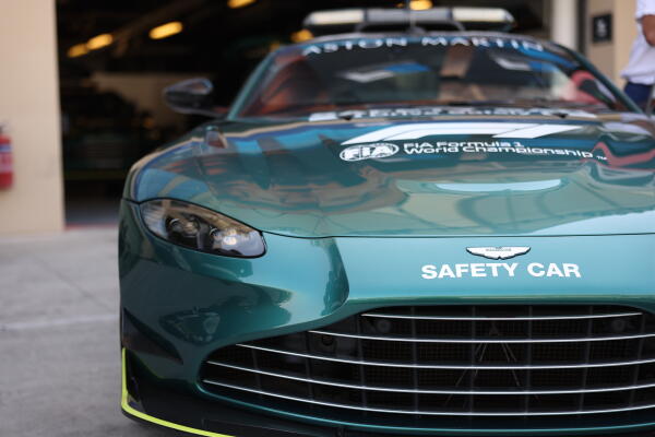 Aston Martin safety car 2021