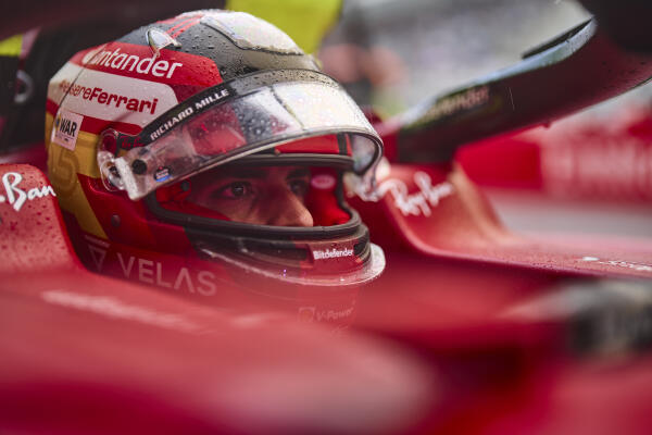 Ferrari Sainz Japan vrijdag