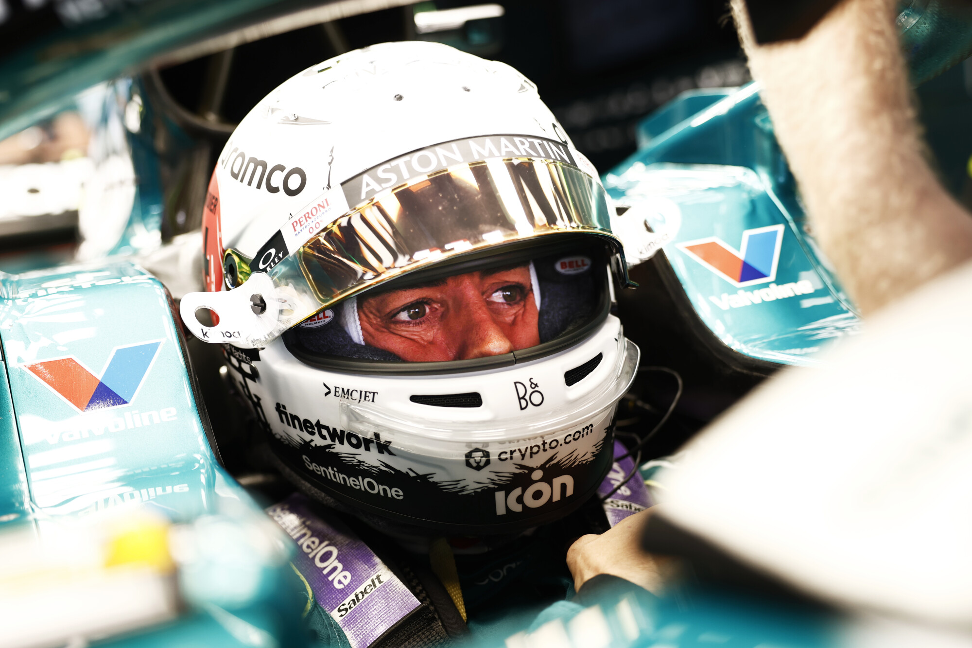fernando alonso 2023 aston martin